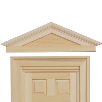 Houten voordeur; Poppenhuis; schaal 1 op 12: 1op12; poppenhuis; bouwelementen poppenhuis; Houten fronton; deurornament; Houten 