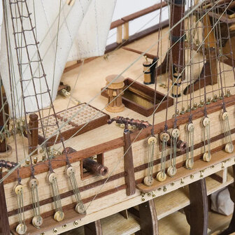 Occre; modelbouw; boten; schepen; nederlanse bouwbeschrijving; HMS Bounty; occre; modelbouw; modelbouwschepen; occre modelbouw;