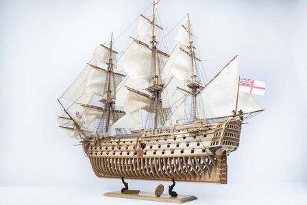 H.M.S. Victory; oorlogsschepen; billing boats; vissersboot; modelbouw schepen voor beginners; modelbouw schepen; modelbouw bote