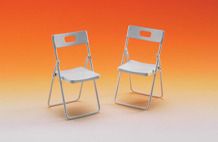 Set van 2 kunststof stoeltjes