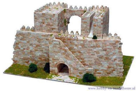 Aedes Ars; AE1266; Alcazar&#039;s gate; miniatuur diarama; modelbouw diarama;  miniatuur burchten; modelbouw burchten; echte 