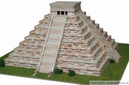 Aedes Ars; AE1270;Kukulc&aacute;n Temple; miniatuur diarama; modelbouw diarama;  miniatuur burchten; modelbouw burchten; echte 