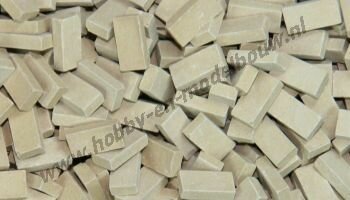 Donkerbeige steen 1:32/35. Afm.: 7,2 x 3,6 x 1,8 mm