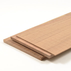 Hobby en modelbouw; Houten plankjes walnoot; walnoot; timmeren; timmerwerk; modelbouw; hout; walnut