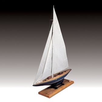 Endeavour UK Challenge 1934 1:35; houten modelbouw; amati; AMATI; modelbouw boot; schaal 1op35; schaal 1:35; 