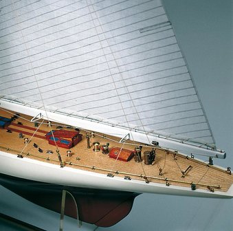 Bouwtekening; bouwtekeningen; Rainbow U.S. Defender 1934; houten modelbouw; amati; AMATI; modelbouw boot; schaal 1op35; schaal 