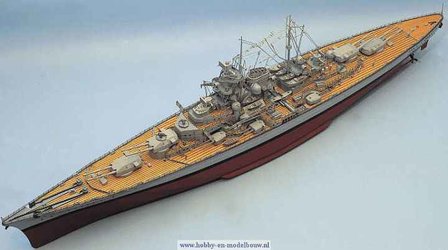 Slagschip Tirpitz; 1:200; Aeronaut; modelbouw boten hout; modelbouw schepen binnenvaart; modelbouw schepen; modelbouw schepen v