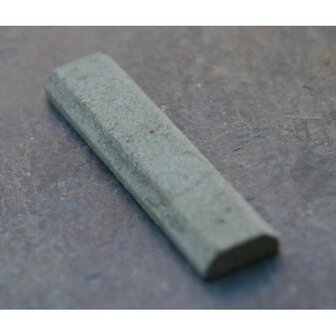 Stoepranden van groen steen, 38*8*3 mm (L*B*H)