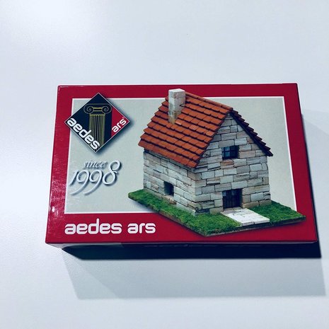 hobby en modelbouw; Aedes Ars; AE1998; Piccolo Chalet; miniatuur diorama; modelbouw diorama;  miniatuur burchten; modelbouw bur