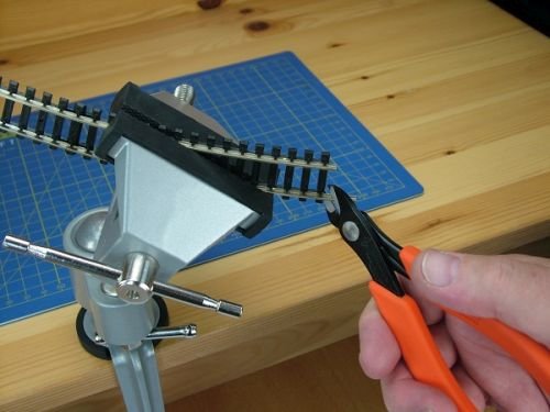 hobby-gereedschap; hobbygereedschap; Klemgereedschappen; klemgereedschap; Modelcraft; Tafelbankschroef verdraaibaar