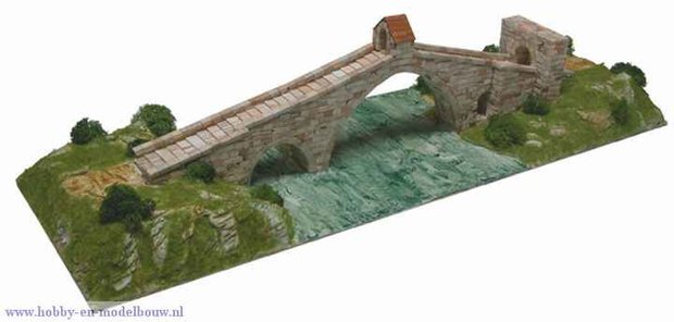 Devil's bridge; bouwpakket; aedes ars; modelbouw;