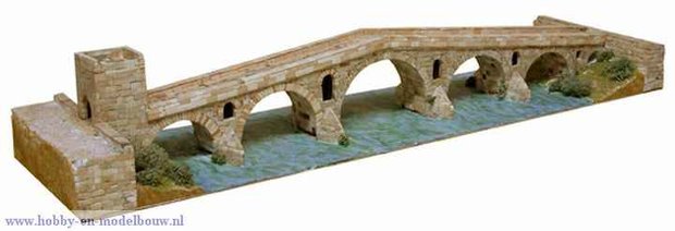 La Reina bridge; bouwpakket; aedes ars; modelbouw;