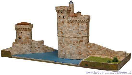 Aedes Ars; AE1267; La Rochelle harbour Towers; miniatuur diarama; modelbouw diarama;  miniatuur burchten; modelbouw burchten; e