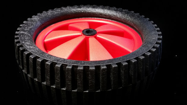 Rood/zwart wiel 150 mm met - www.hobby-en-modelbouw.nl