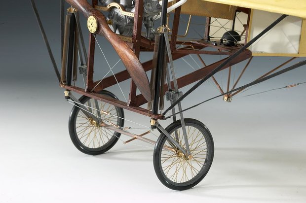 Blériot XI; houten modelbouw; amati; AMATI; bleriot xi model kit