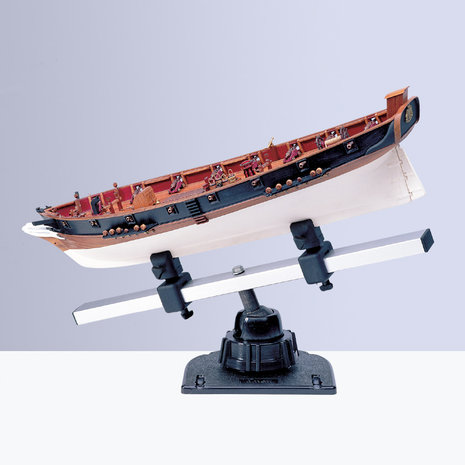 Keel Klamper; AMATI; modelbouwer; miniaturisten; modelbouw; modelbouw schepen; modelbouw boten