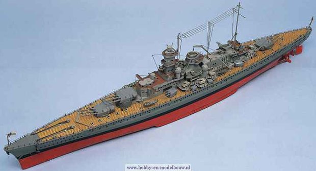 Slagschip Scharnhorst; 1:200; Aeronaut; modelbouw boten hout; modelbouw schepen binnenvaart; modelbouw schepen; modelbouw schep