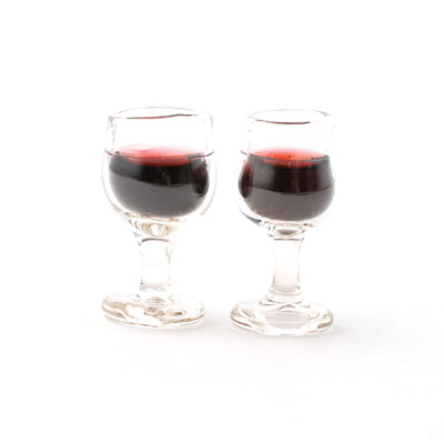 2 rode wijn glazen