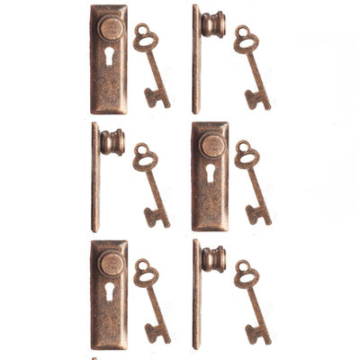 Bronzen deurknop en slotplaat met sleutel