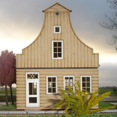 Zaans poppenhuis. type holleklokgevel, schaal 1:24