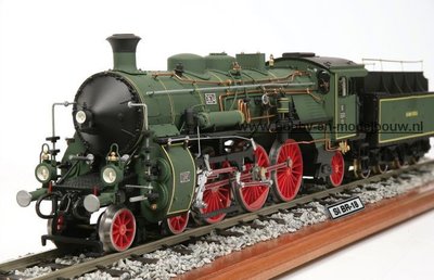 Verfpakket voor de stoomlocomotief S 3/6 BR18