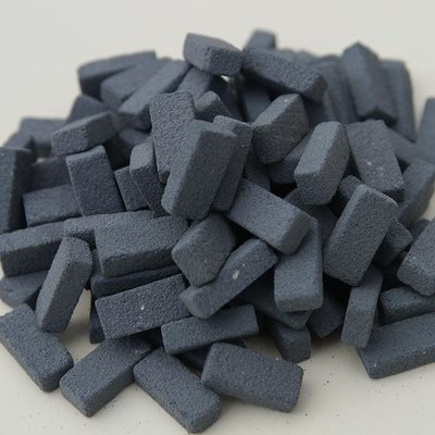 Kleine hele stenen (Briquettes), Midhurst Blue schaal 1:19