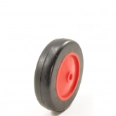 Rode wielen met zwarte PVC band.