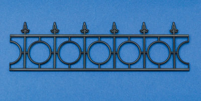 Zwart plastic railing 42*153 mm