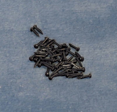 6 mm  spijkertjes