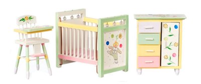 3 delige vrolijke pastel gekleurde babykamer