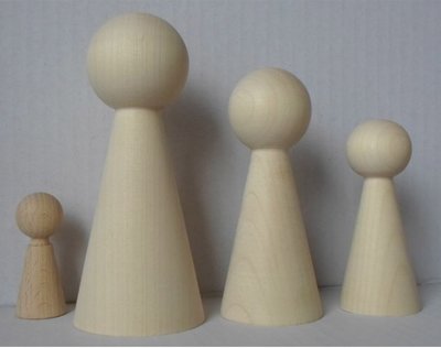 Pion, engel 80 mm hoog, esdoorn