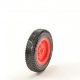 Rode wielen met zwartrubber band